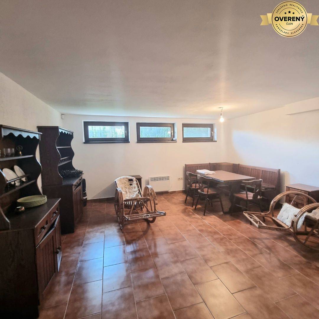 REZERVOVANĚ! EXKLUZÍVNE!! Krásna prerobená chata v Suchej s výhľadom!