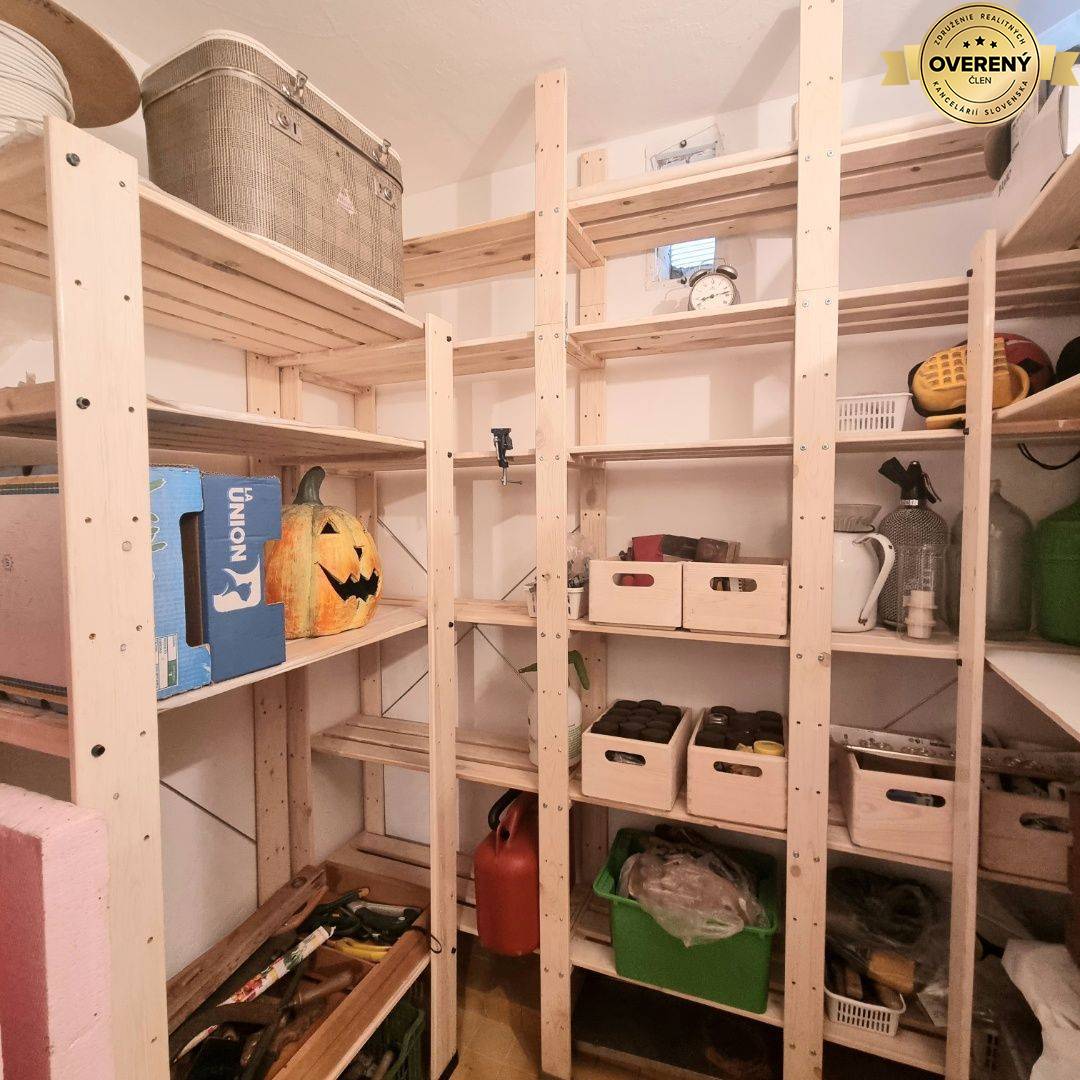 REZERVOVANĚ! EXKLUZÍVNE!! Krásna prerobená chata v Suchej s výhľadom!