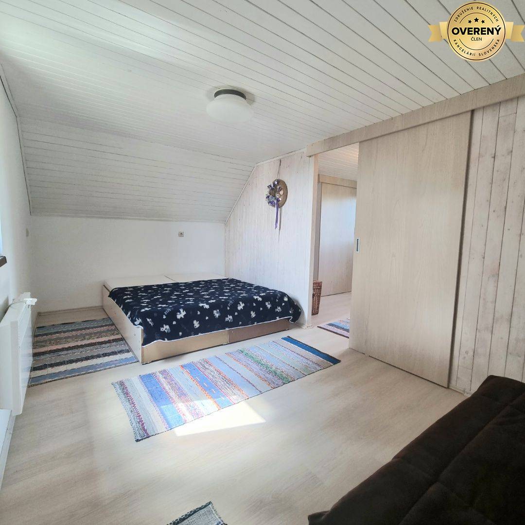 REZERVOVANĚ! EXKLUZÍVNE!! Krásna prerobená chata v Suchej s výhľadom!