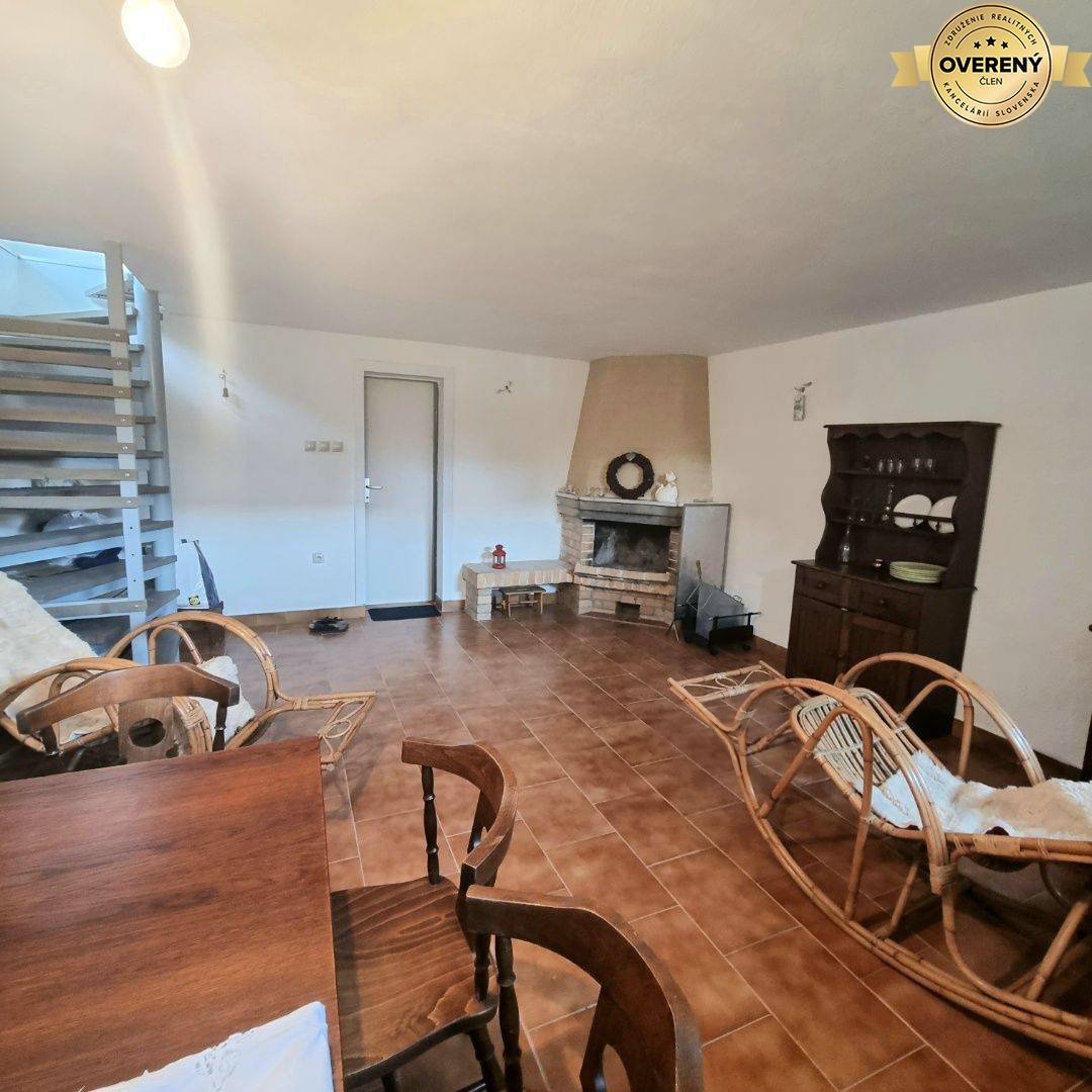 REZERVOVANĚ! EXKLUZÍVNE!! Krásna prerobená chata v Suchej s výhľadom!